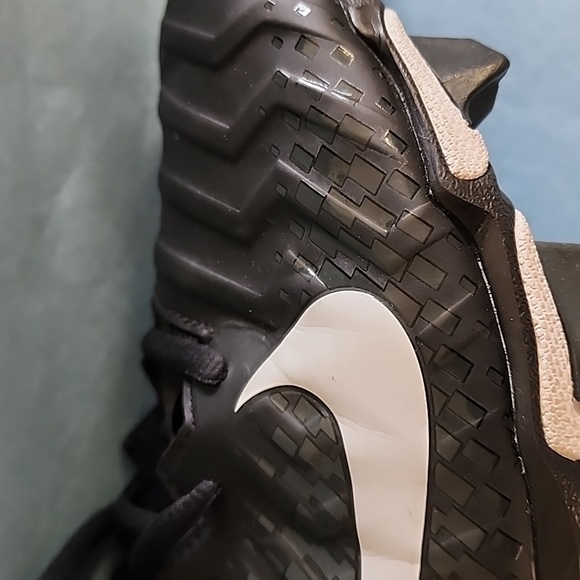 Nike Cleats - Picture 6 of 6